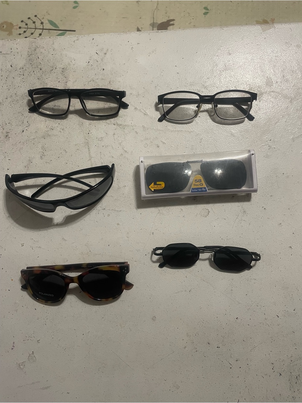 Classic Black Women's Sunglasses - Polarized & Fashion Styles